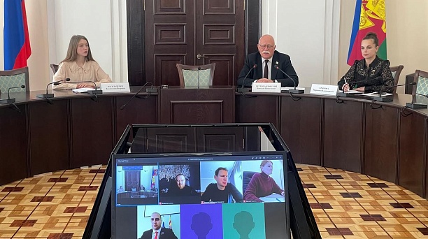 Марианна Крылова выступила с отчетом на заседании актива комитета СМД