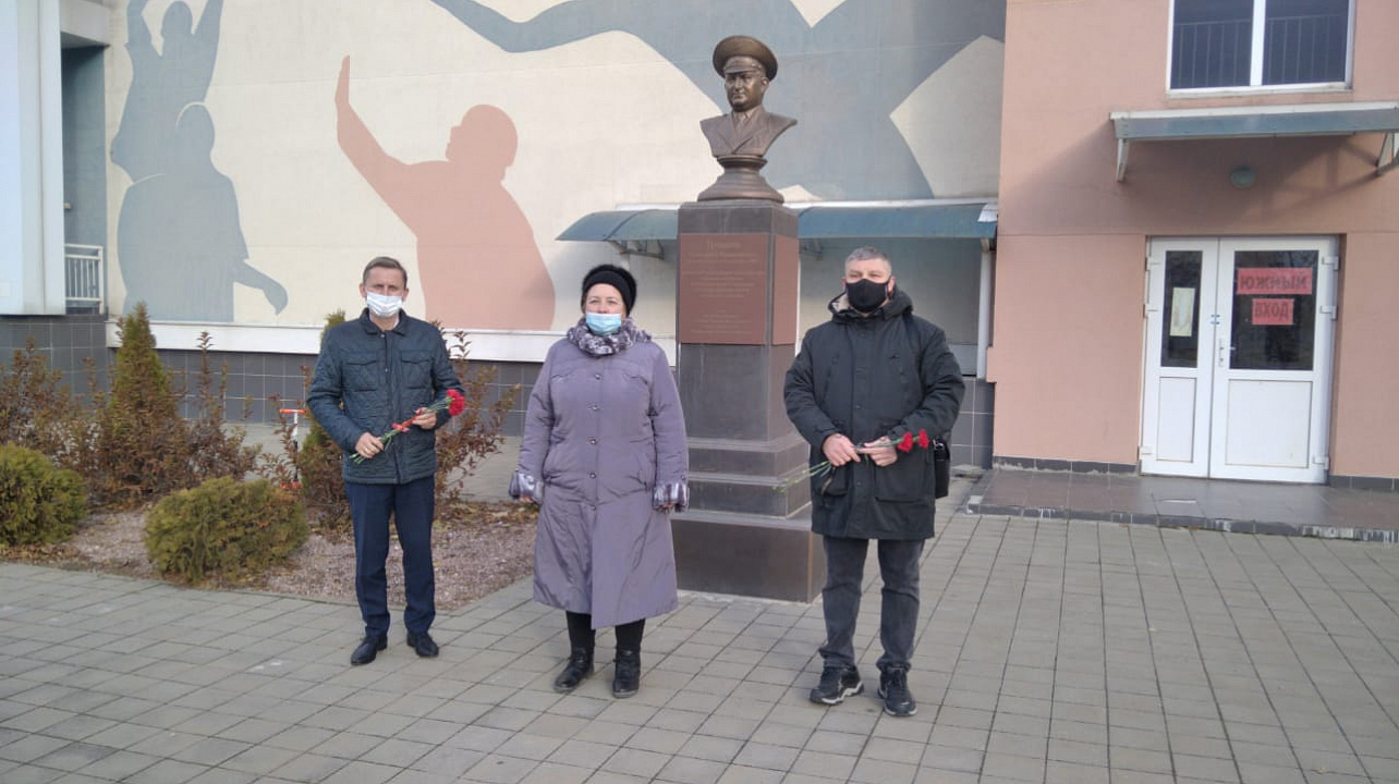 В Прикубанском округе прошли мероприятия ко Дню Героев Отечества