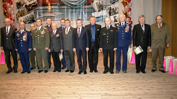 В Доме офицеров имени Маршала Г.К.Жукова состоялся торжественный приём офицеров воинских частей и курсантов главой Прикубанского округа