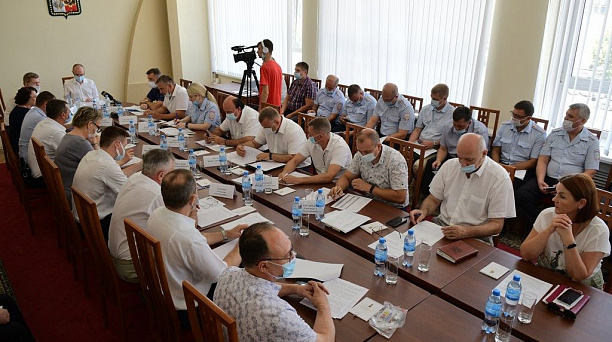 В Краснодаре народные дружинники и полицейские провели около тысячи совместных рейдов по охране правопорядка