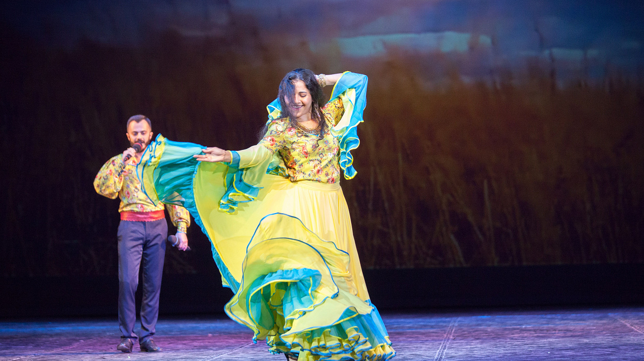 XII Краснодарский городской молодёжный фестиваль «Песни и танцы народов мира» объединил сотни горожан р (5).jpg