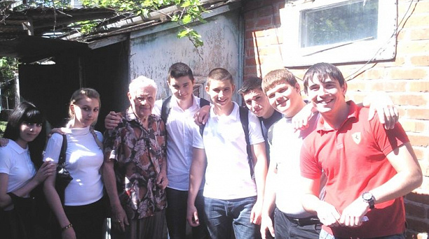 Молодежный Совет Западного округа принял участие в патриотических акциях