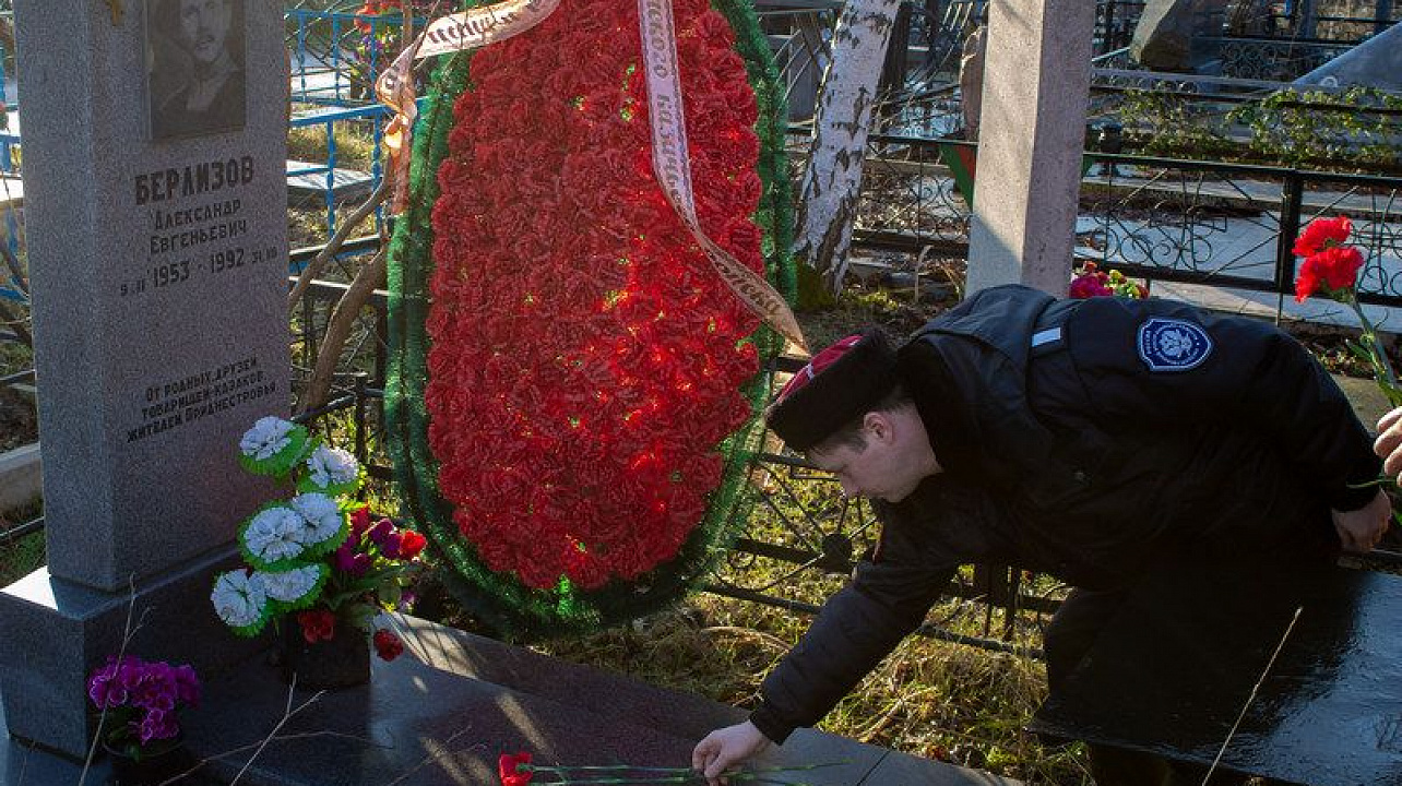 Славянское кладбище 006-1.jpg