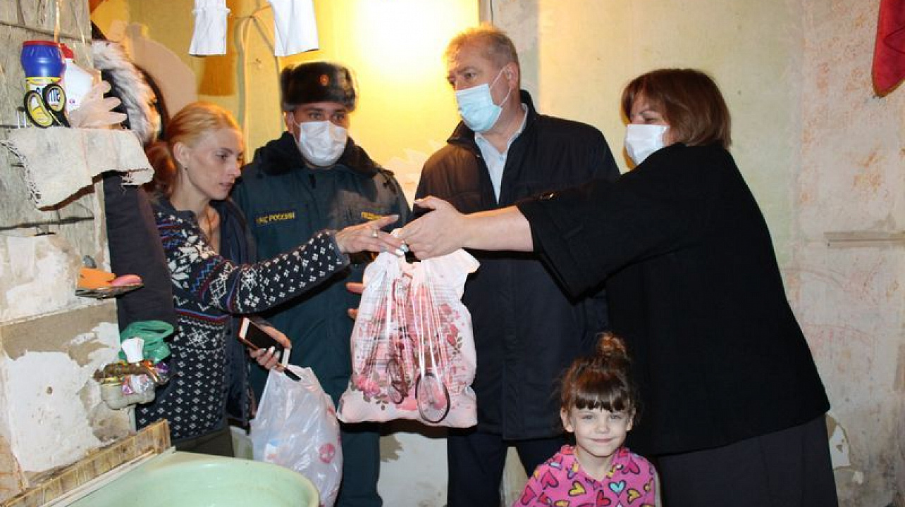 В Центральном округе с Новым годом поздравили детей, оказавшихся в трудной жизненной ситуации