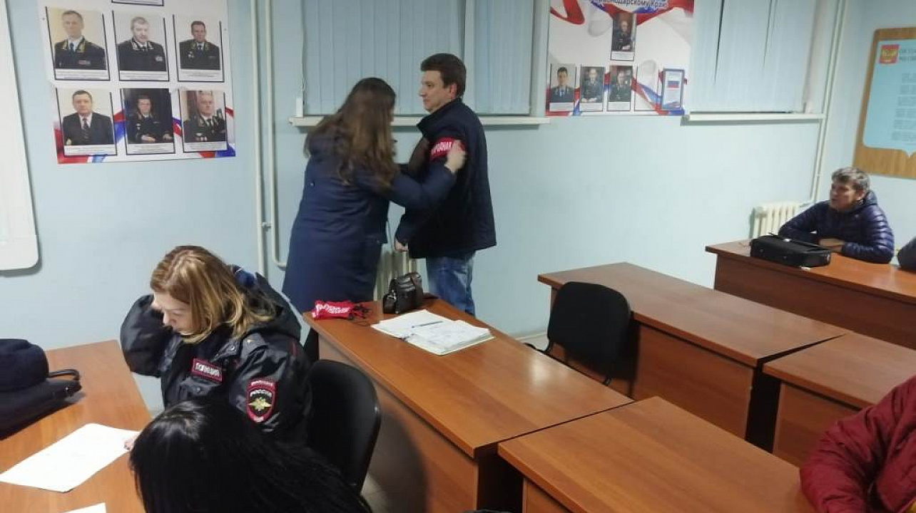 В Западном округе прошли рейдовые мероприятия по охране общественного порядка (2).jpg