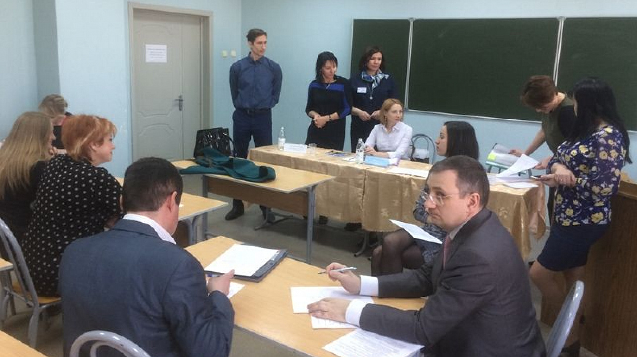 В Центральном округе прошел 1 этап заседания краевого молодежного политического клуба