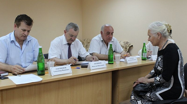 Глава Центрального округа встретился с руководителями ТОС