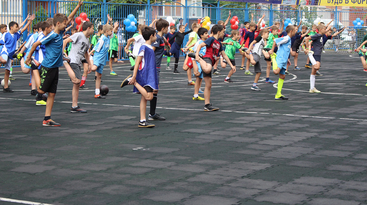 В Краснодаре стартовал турнир по мини-футболу на Кубок главы