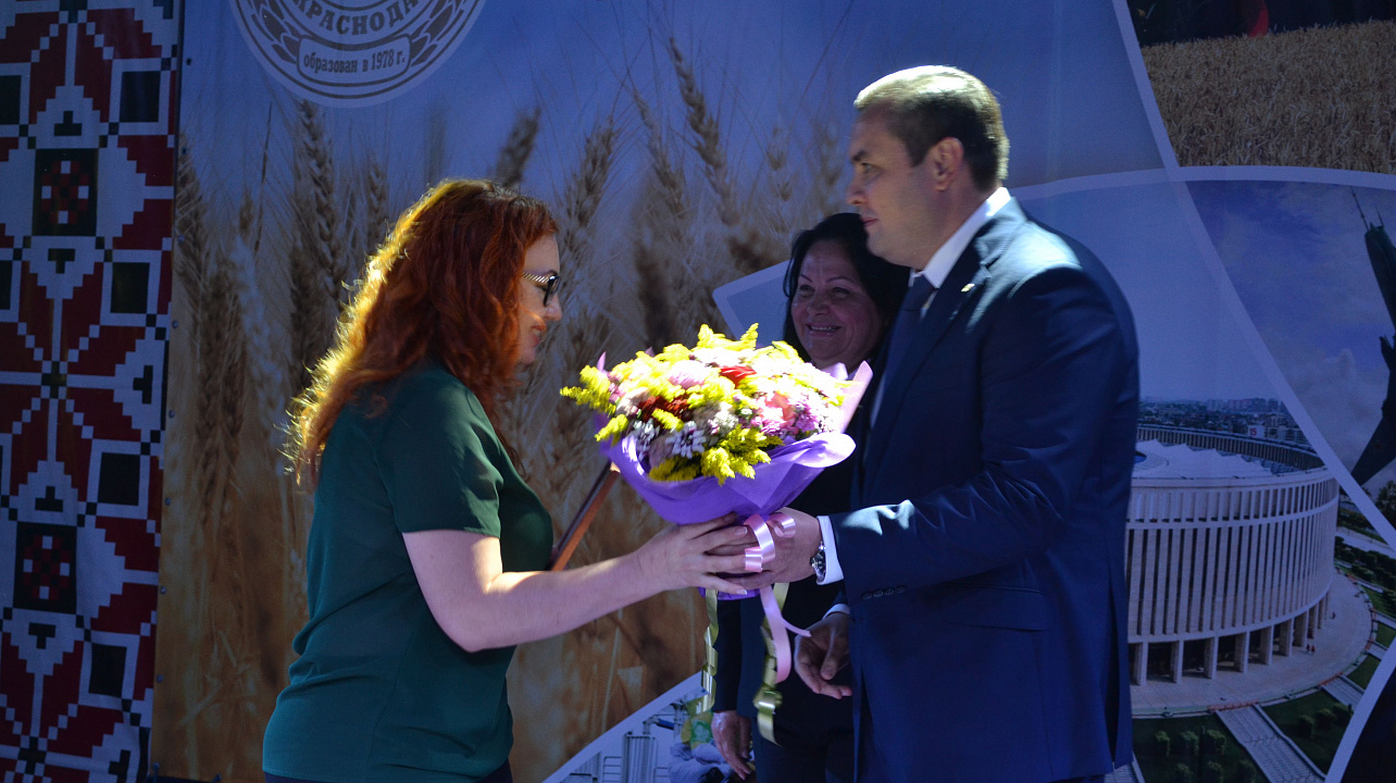 День города в Прикубанском округе встретили фестивалем цветов