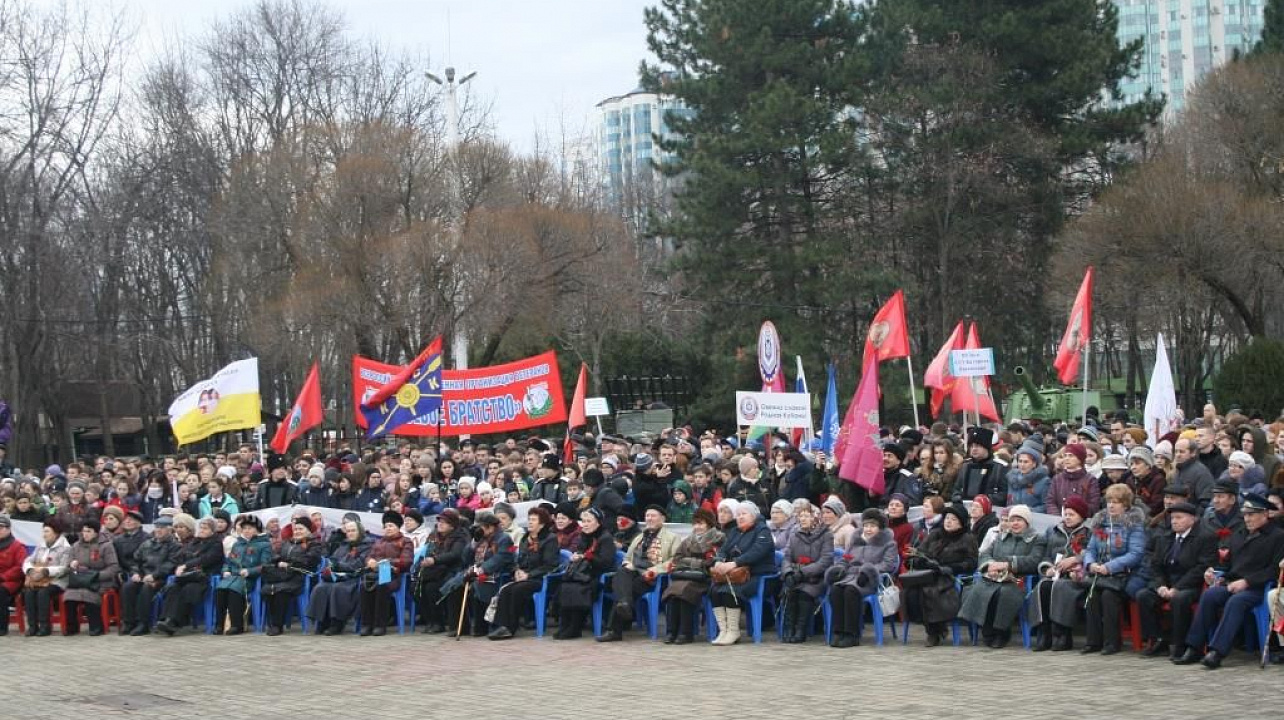 Жители Прикубанского округа приняли участие в открытии патриотического месячника