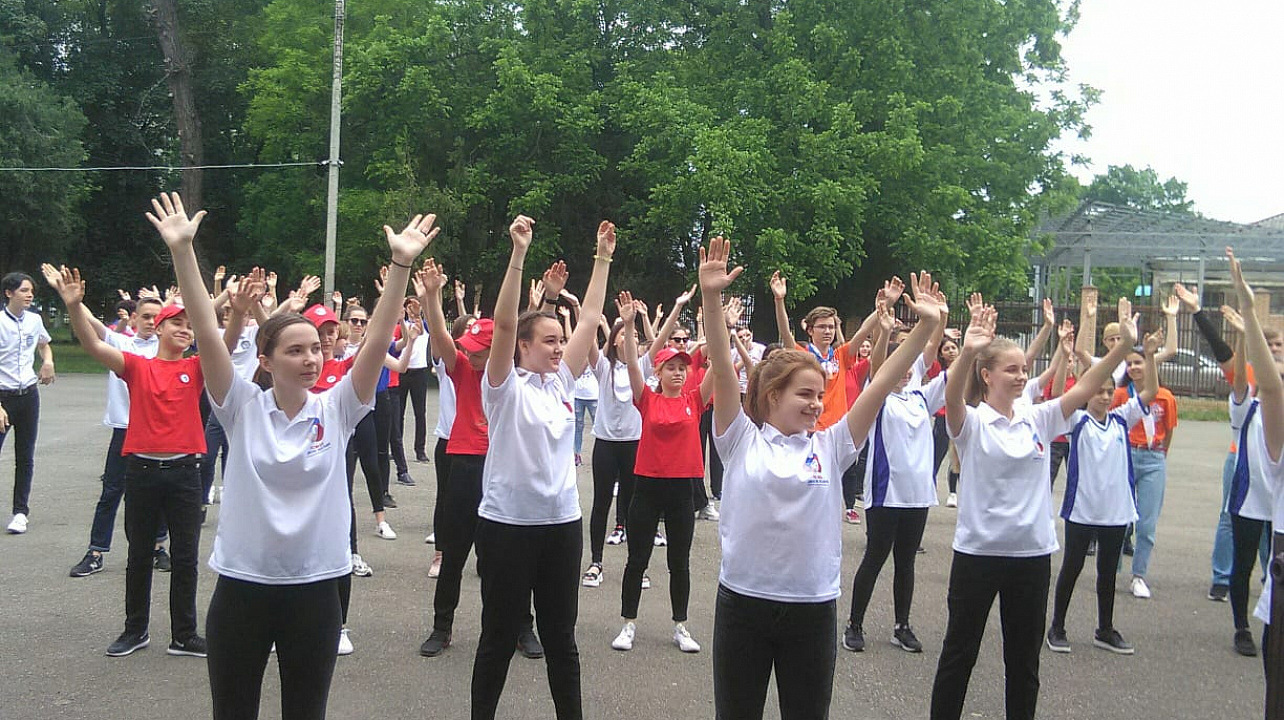 В Западном округе прошёл «День единых действий Российского движения школьников»