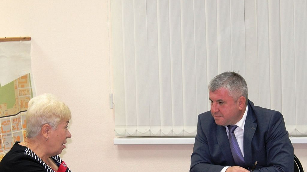 IГлава Западного округа Александр Кучмин провел прием граждан