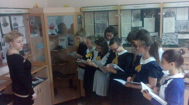 Учащиеся лицея № 48 посещают школьный музей боевой славы