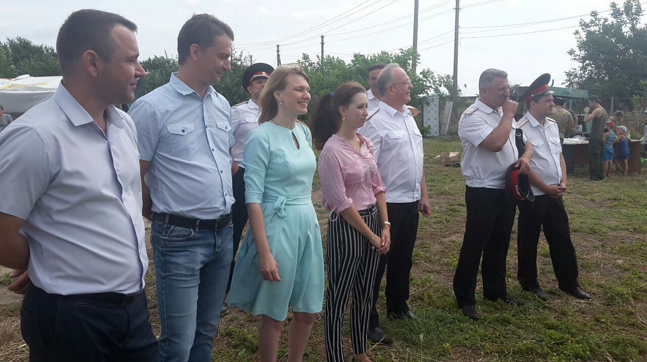 Казачьи игры в хуторе Ленина