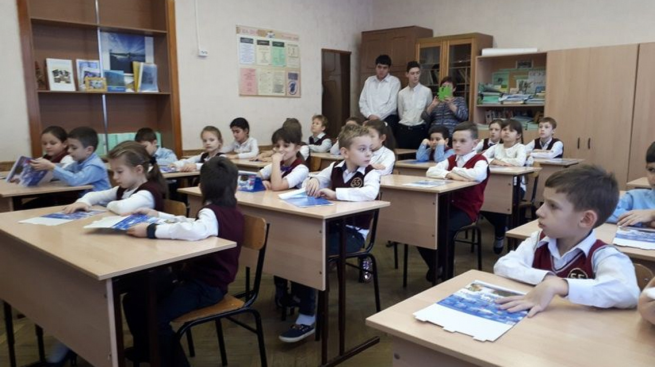 Преподаватели и студенты КубГТУ провели Уроки мужества для школьников города