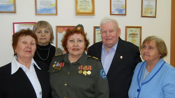 Ветеранов Центрального округа чествовали будущие педагоги