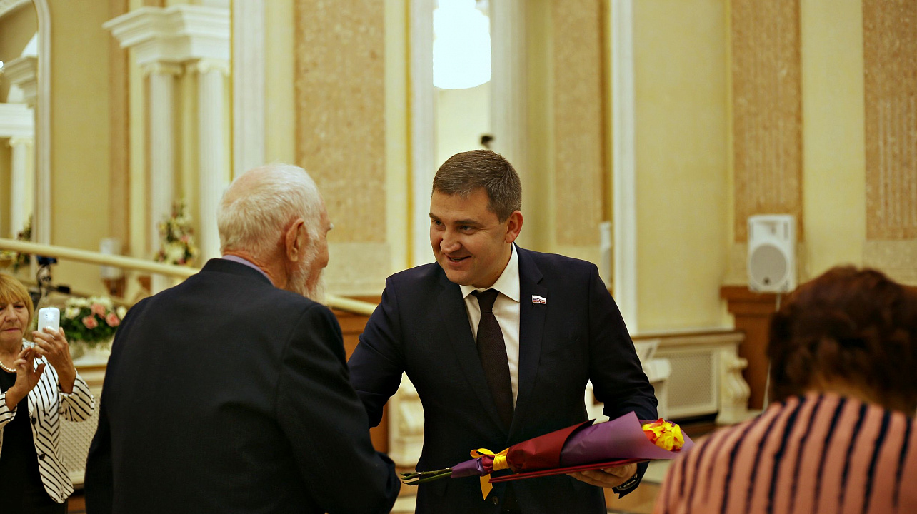 Семейные пары Прикубанского округа поздравили с бриллиантовой свадьбой