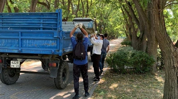 В месячнике по наведению санитарного порядка в Краснодаре уже приняли участие более 7 тыс. человек