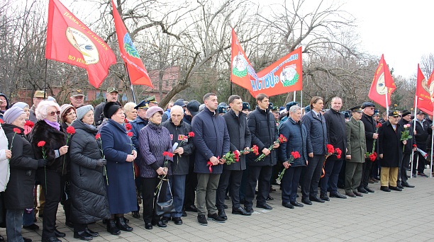 Сегодня прошел митинг, посвященный 45-й годовщине ввода советских войск в Афганистан