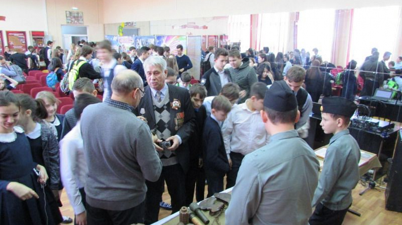 В Краснодаре поисковая группа «Обелиск» встретилась с учениками гимназии №88 (6).jpg