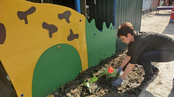 Детские сады Западного округа присоединились к городскому марафону наведения порядка и благоустройства