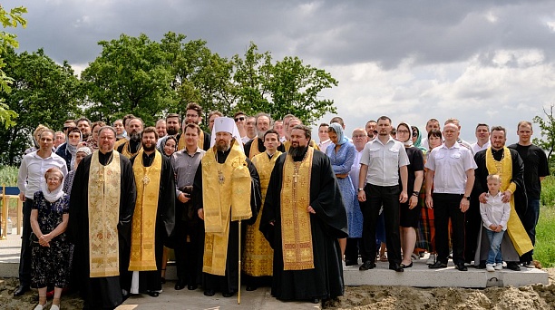 Митрополит Григорий совершил чин закладки храма Иоанно-Юрьевского комплекса в поселке Краснодарском