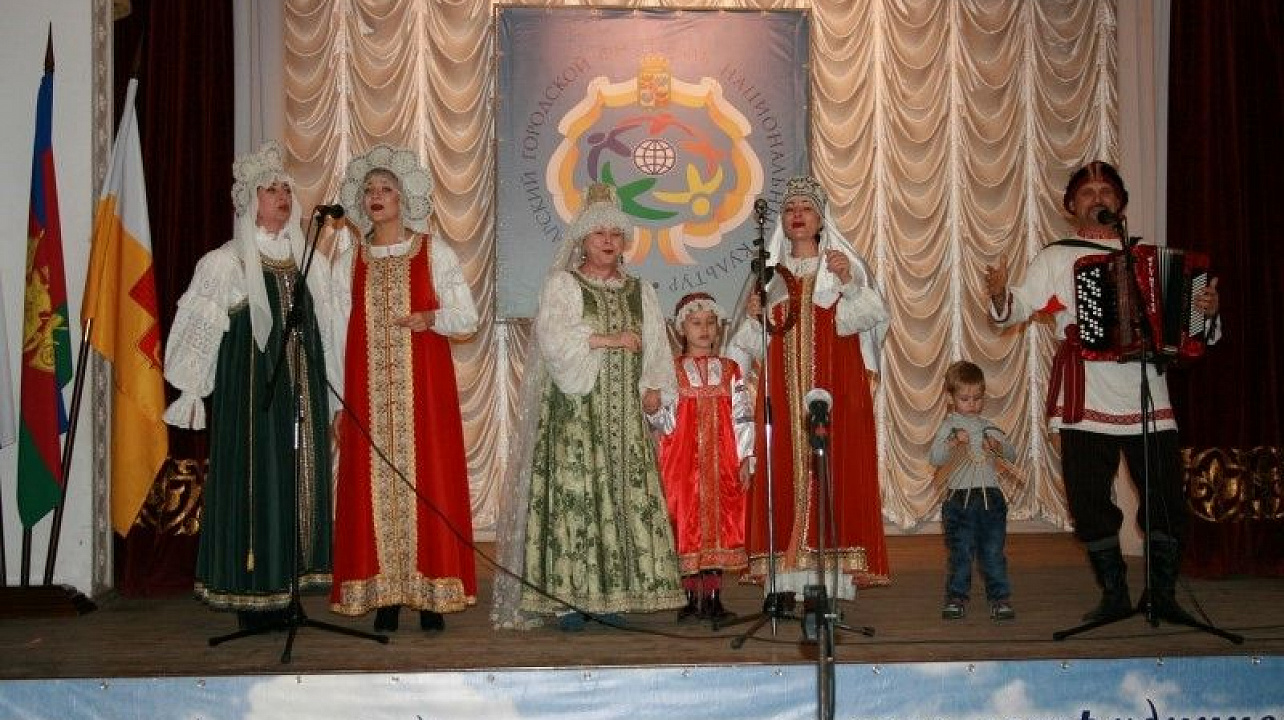 Юбилейный фестиваль национальных культур прошёл в Краснодаре (2).JPG