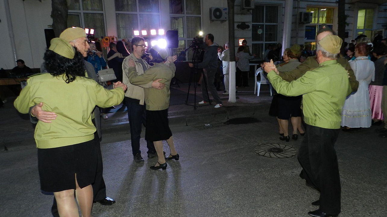 В библиотеке Западного округа прошла театральная программа «Магия книги»