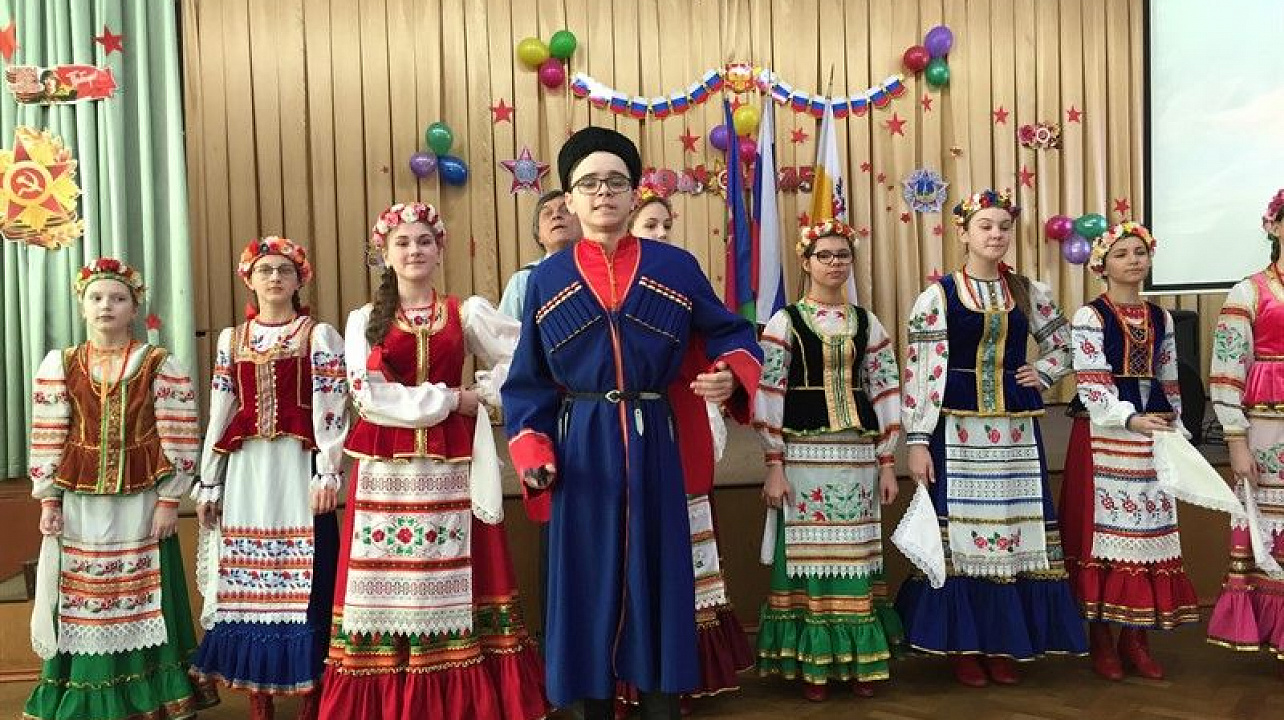 19 февраля в гимназии № 18 состоялось торжественное мероприятие, посвященное 30-летию вывода советских войск из Афганистана.jpg