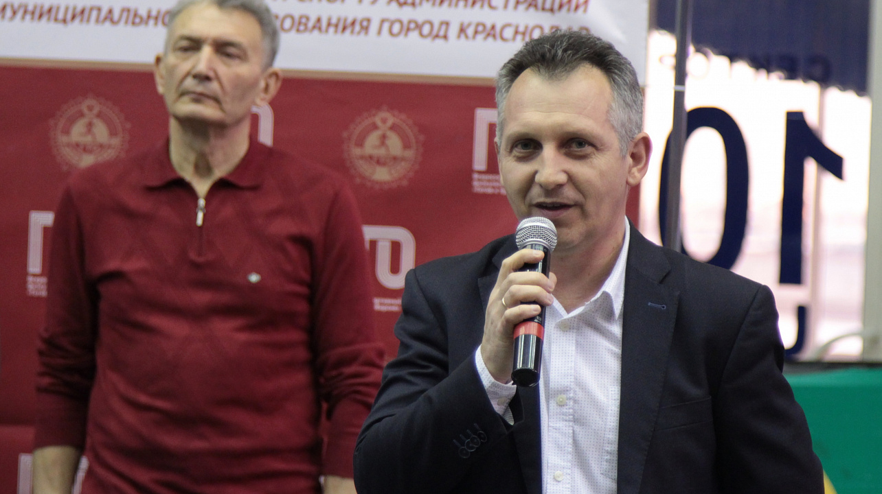 Тренируйся раз по сто - сдашь все нормы ГТО!