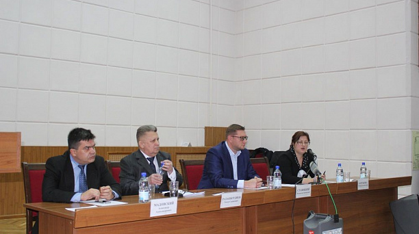 Владислав Ставицкий встретился с дольщиками недостроенных в Краснодаре по улице Уральской, 100 и 100/5  жилых домов