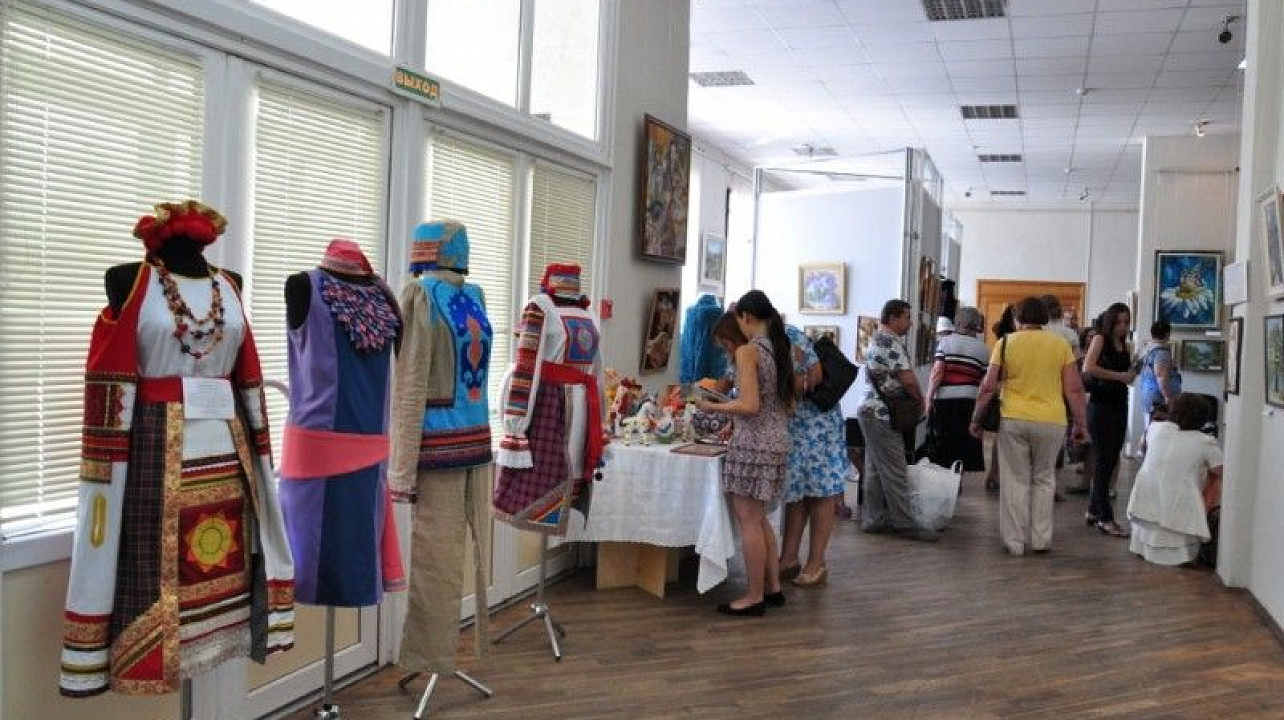 Выставка Мир Женщины_1.JPG