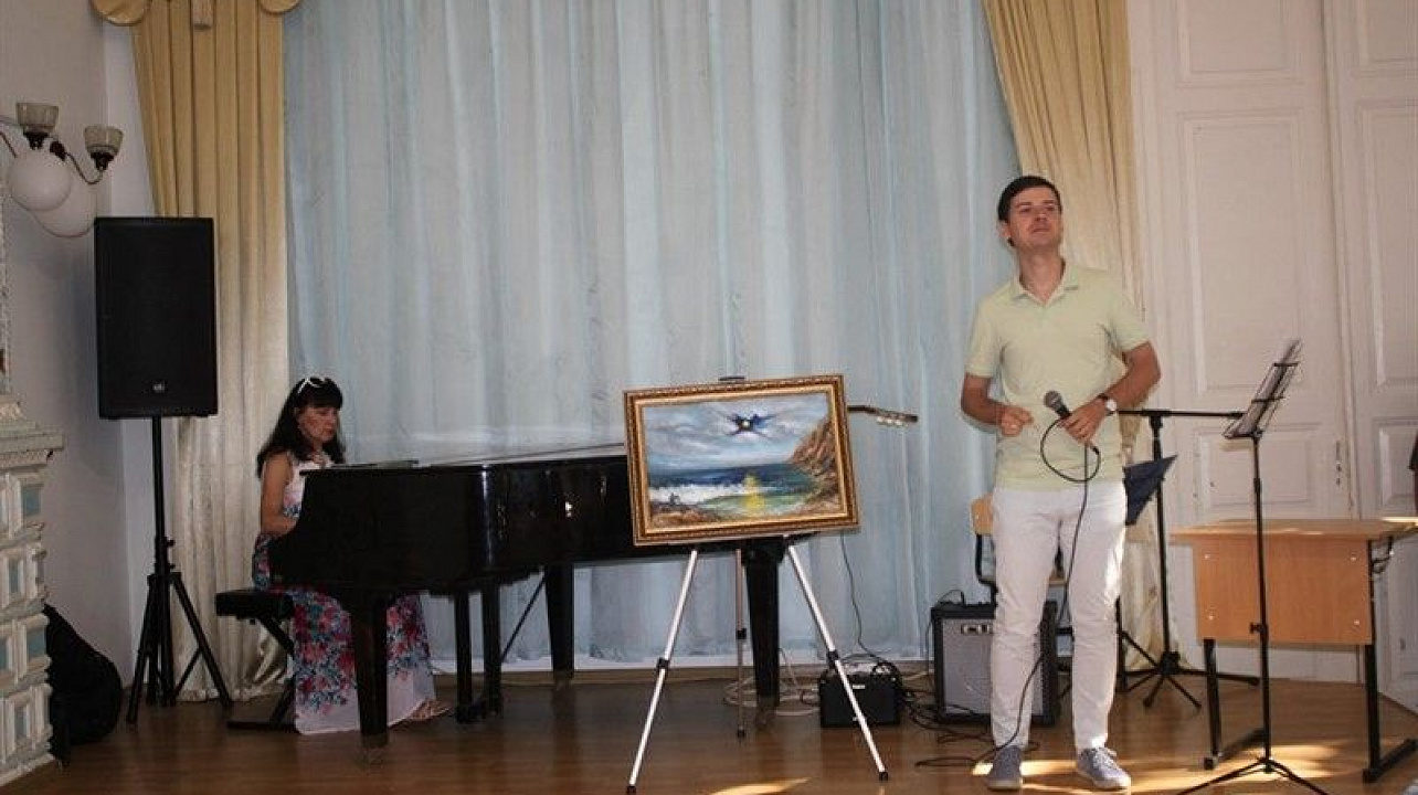 Общественная организация «Единство поколений» провела творческую встречу в День семьи, любви и верности.jpg