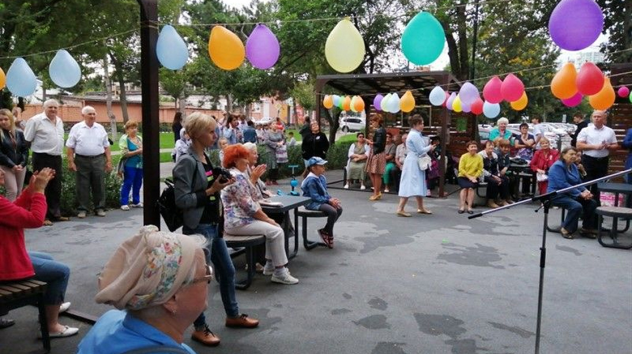 Общественники Западного округа празднично встретили день города Краснодара.jpg