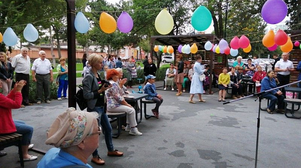 Общественники Западного округа празднично встретили день города Краснодара