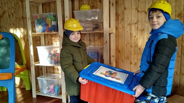 На площадках в детских садах Западного округа установлены новые веранды