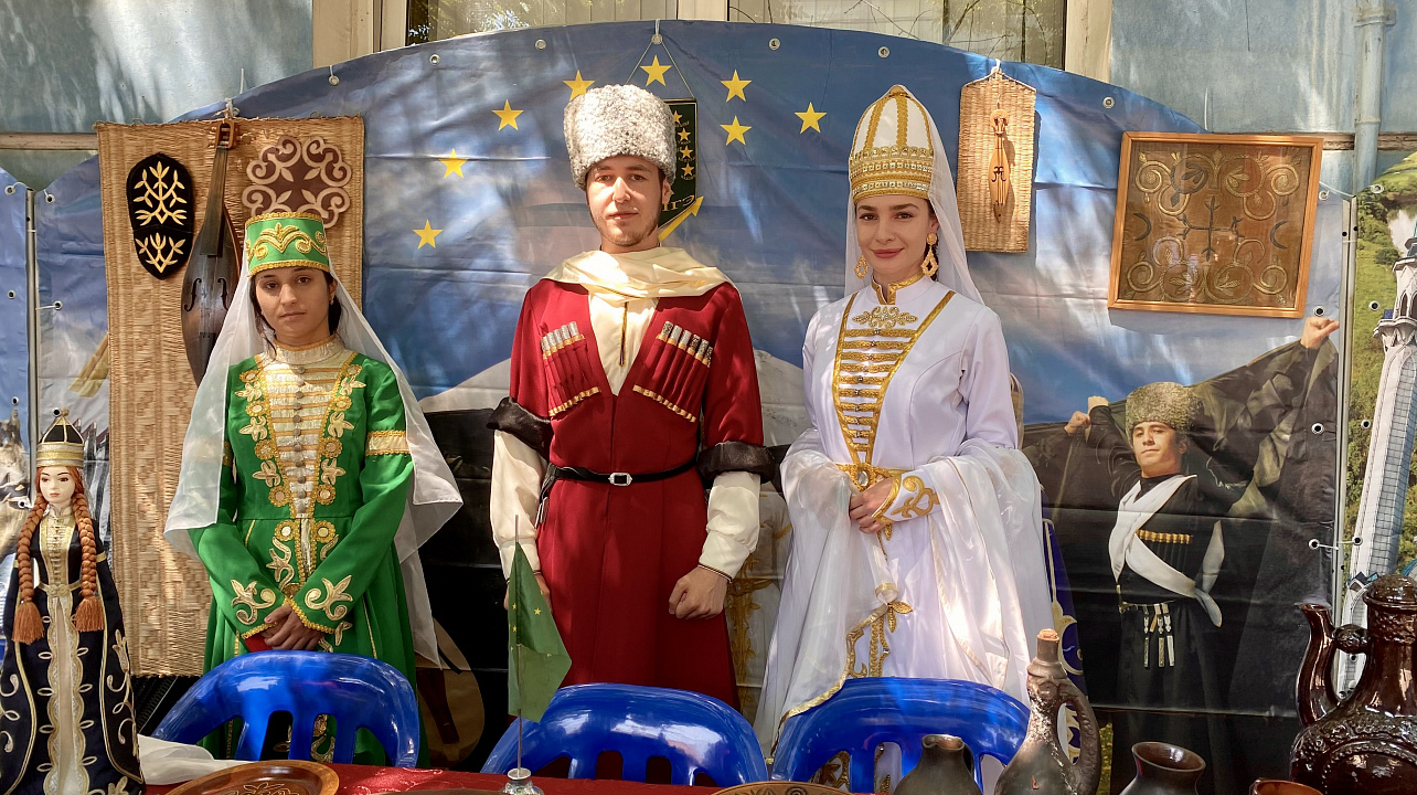 Национально-культурные объединения отпраздновали День России (11).jpg