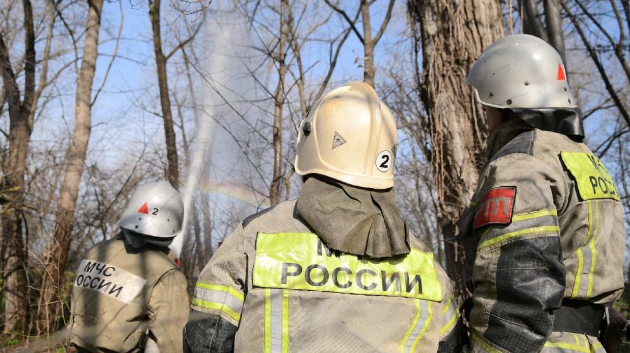 Андрей Алексеенко и Вера Галушко поздравили спасателей с профессиональным праздником