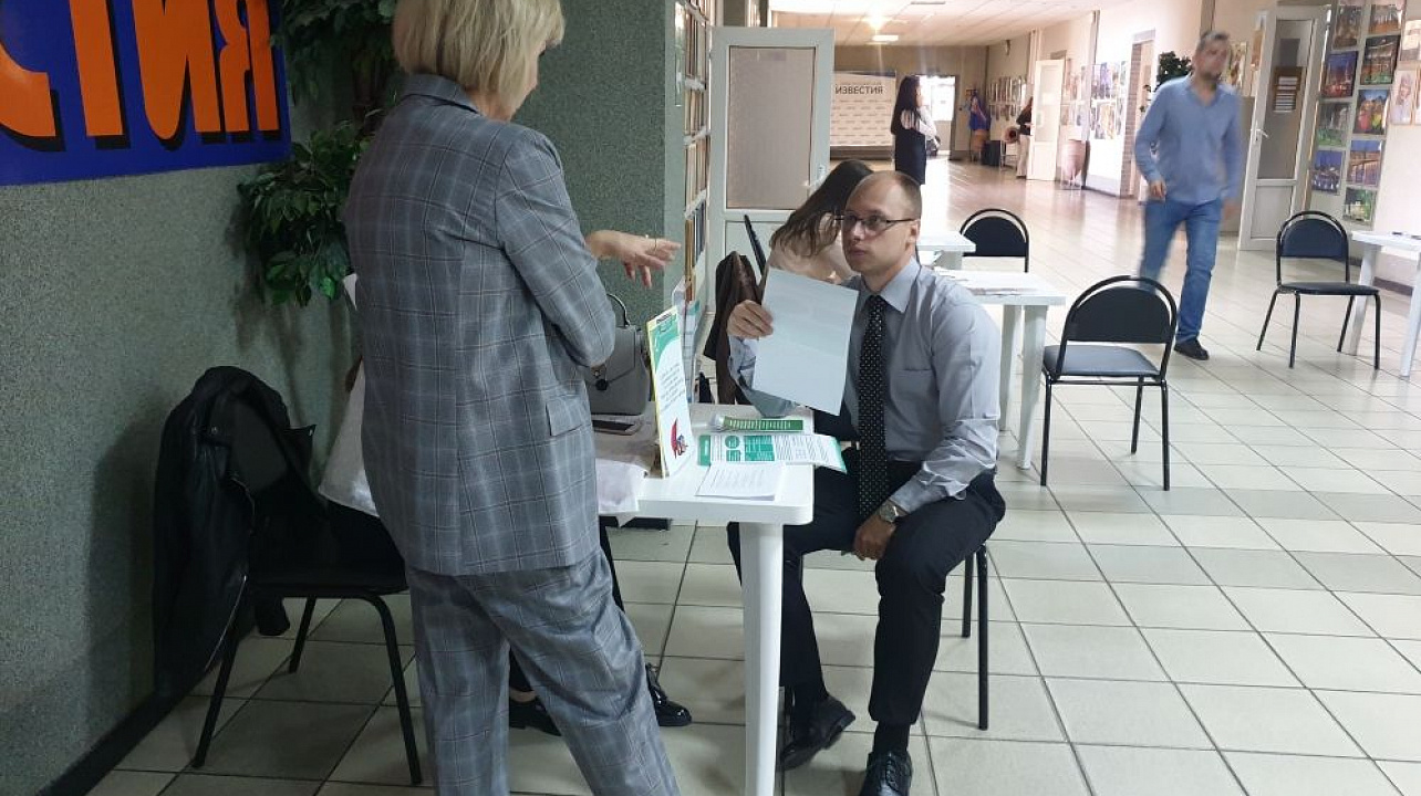 Жители Краснодара получили бесплатные консультации по вопросам льготного ипотечного кредитования и жилищным программам