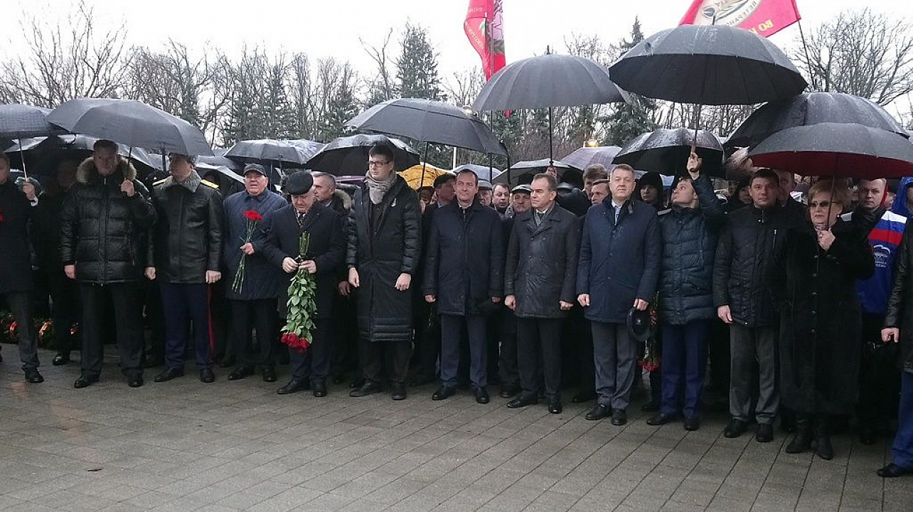 Жители Западного округа приняли участие в торжественных мероприятиях, посвященных годовщине освобождения Краснодара от немецко-фашистских захватчиков