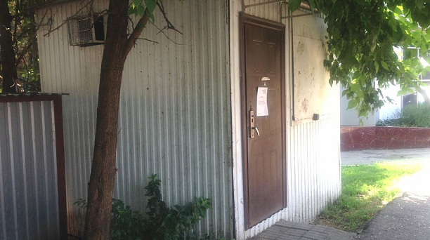 На территории Западного округа произвели демонтаж самовольно размещенного павильона