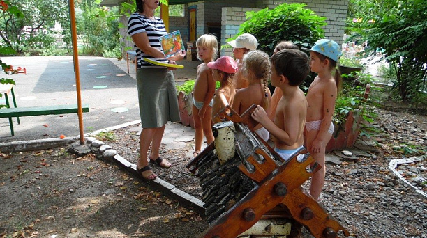 Воспитанники детского сада совершили путешествие «В страну сказок»