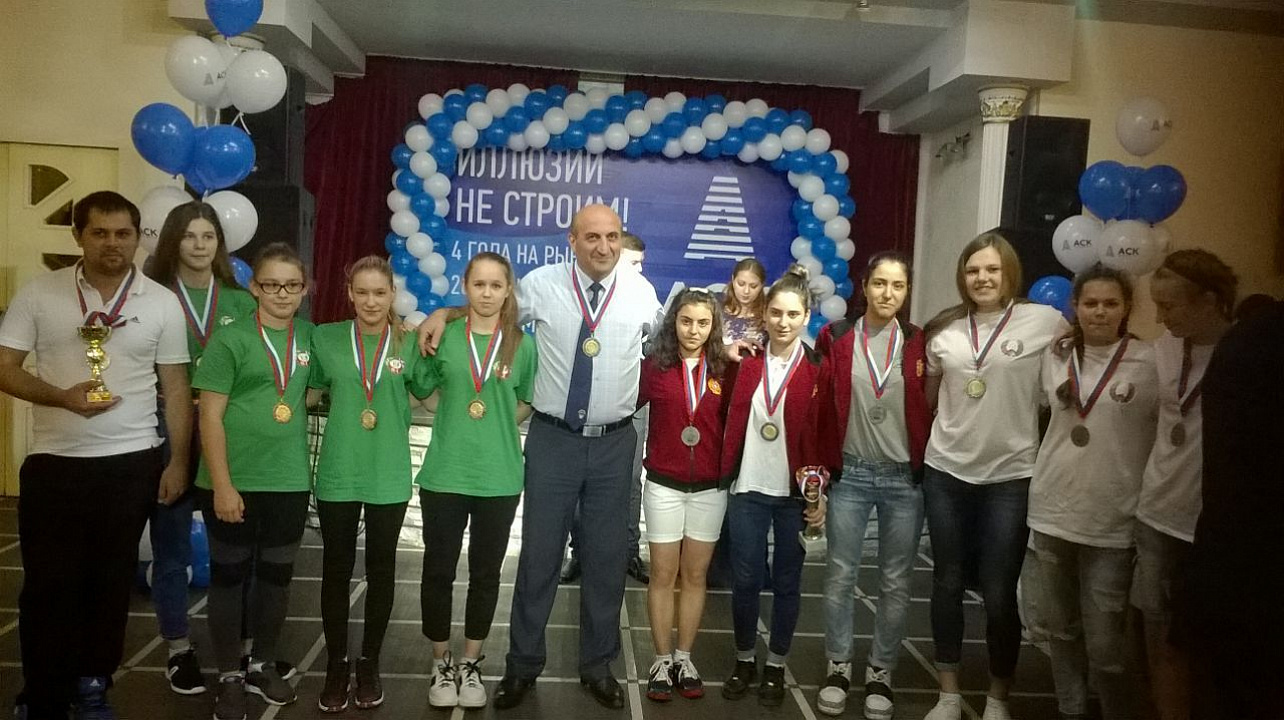 Международный фестиваль школьного спорта провели в Западном округе