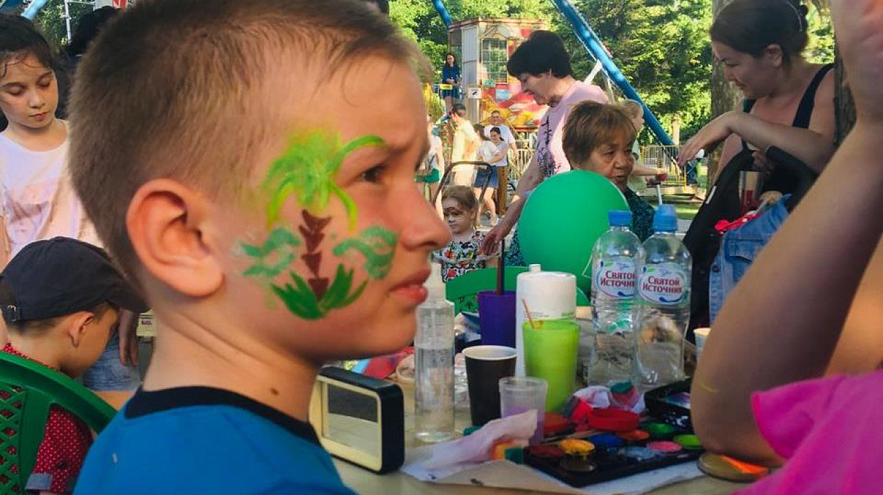 В городских парках прошли праздничные мероприятия для маленьких краснодарцев