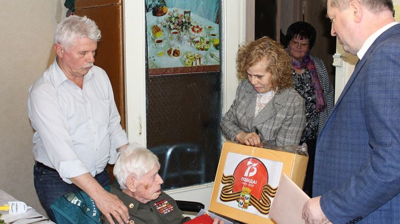 Участнику Сталинградской битвы Александру Александровичу Лауданскому исполнилось 100 лет