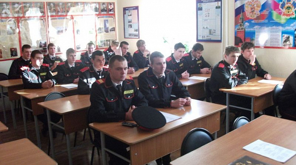 Встреча казачат с героем-афганцем И.Амировым