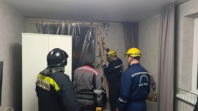 Евгений Наумов рассказал о работе комиссии по оценке ущерба после падения обломков БПЛА