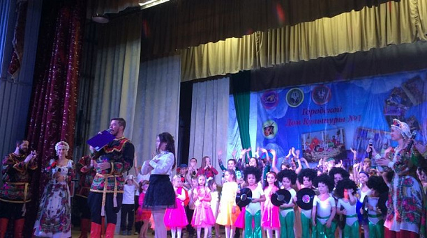 В учреждениях культуры Центрального округа проходят мероприятия, посвященные Дню матери