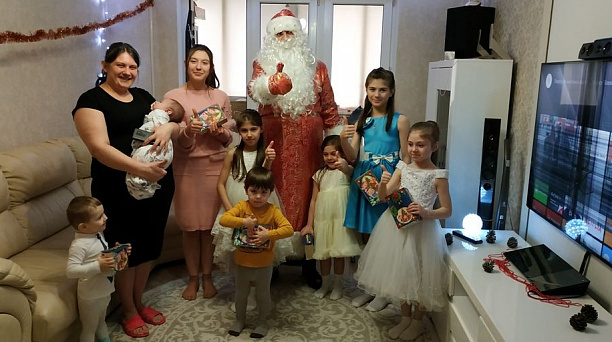 В Западном округе подвели итоги акции" Сказки для Дедушки Мороза"