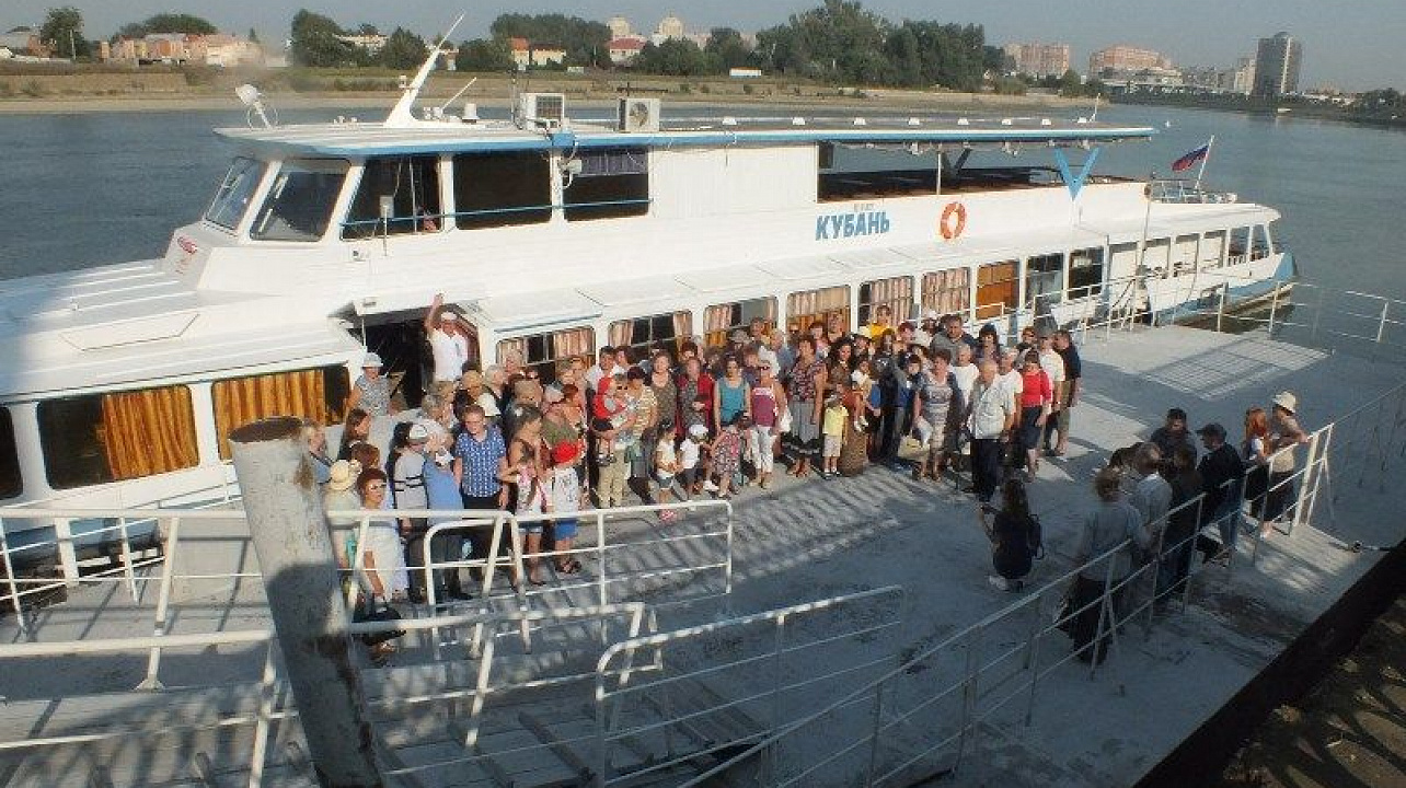 Инвалиды Центрального округа празднуют День города